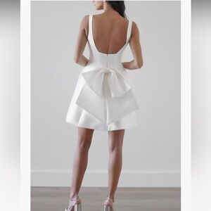 Doymeny white bow dress